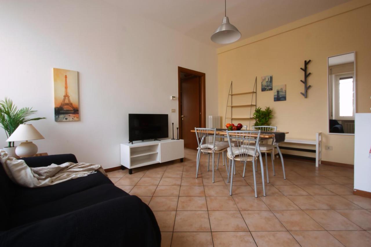 Shakira Apartments Parme Extérieur photo