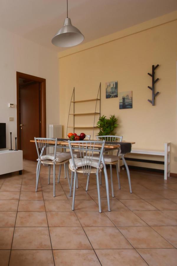Shakira Apartments Parme Extérieur photo